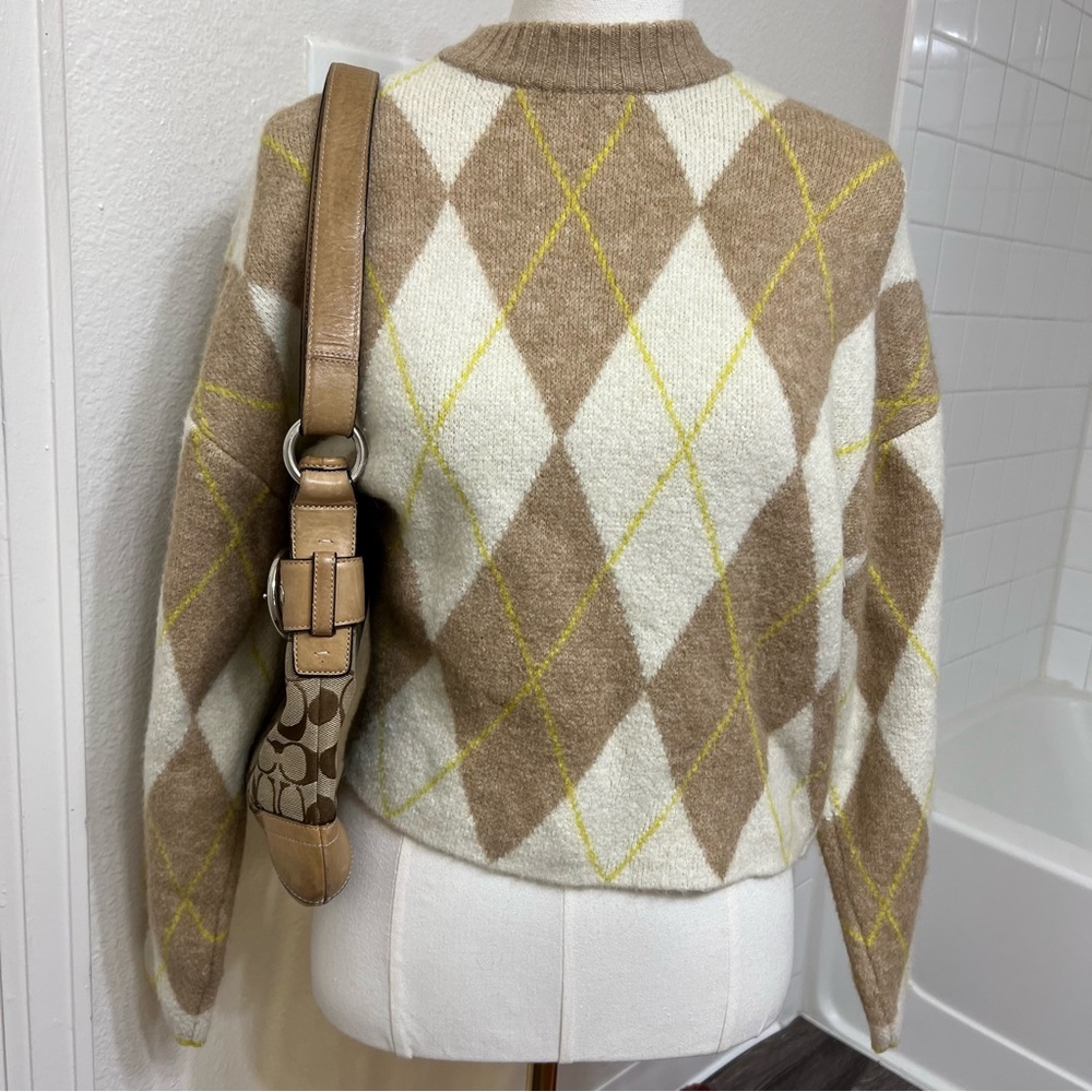 H&M x PRINGLE of Scotland argyle sweater brown beige cream diamonds Europe fall